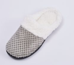 Wholesale Footwear Women's Furry Popcorn Slipper