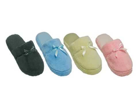Wholesale Footwear Ladies Plush Slippers