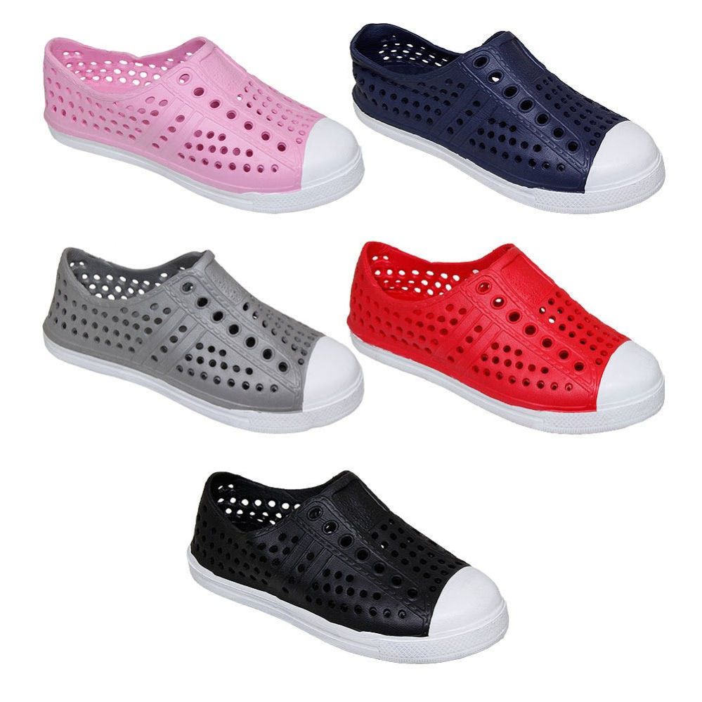 Wholesale Footwear Women's Sneaker Style Water Shoes