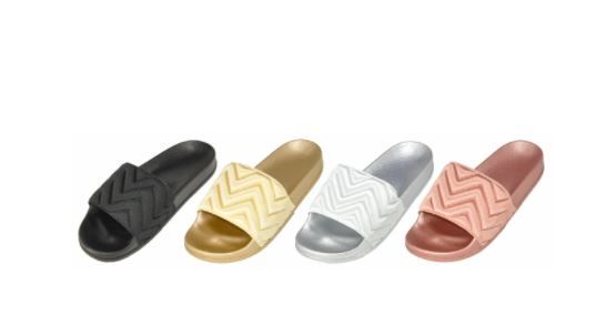 Wholesale Footwear Women's Slip On Slides