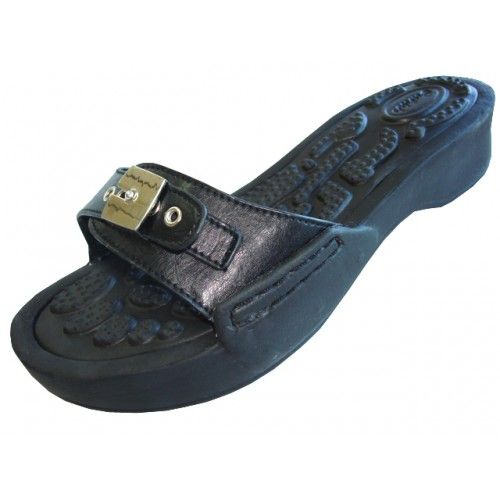 Wholesale Footwear Women's Slide Sandal With Buckle In Black