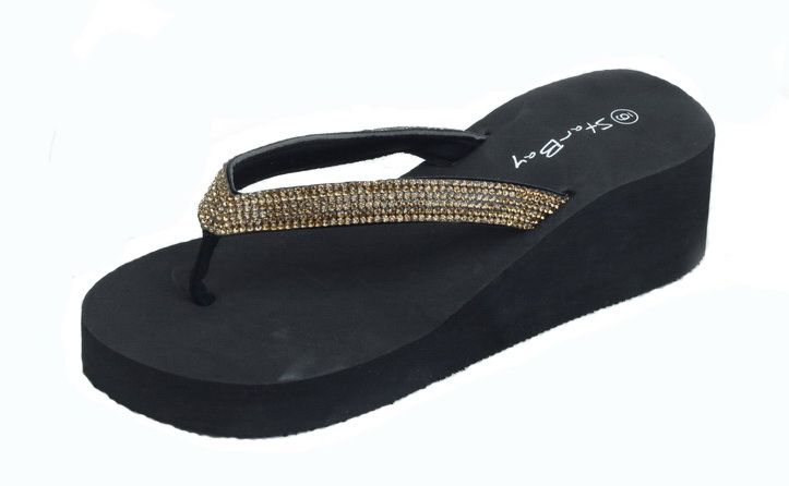 Wholesale Footwear Ladies' Wedge Sandals In Gold