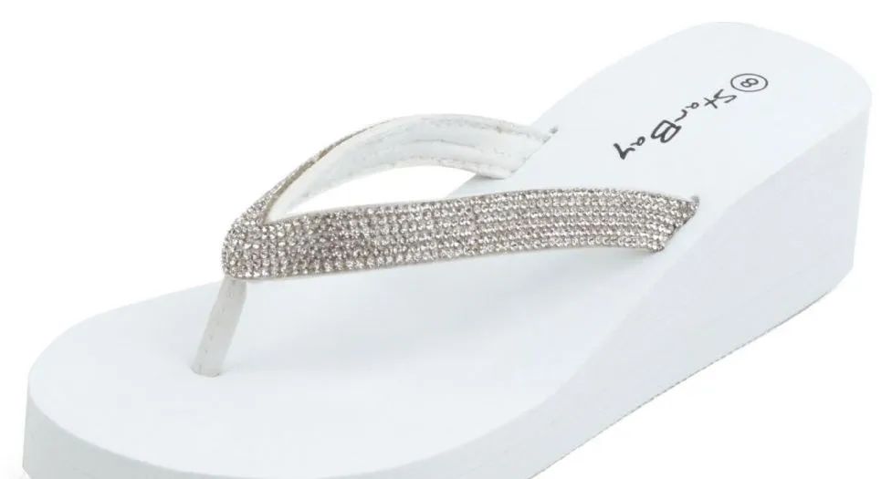 Wholesale Footwear Ladies' Wedge Sandals In White