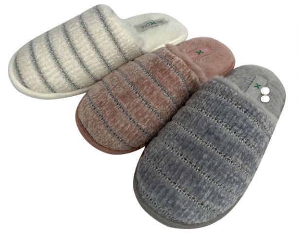 Wholesale Footwear Women's Ribbed Knit Slippers W/ Shimmer Stitching & Faux Fur Footbed
