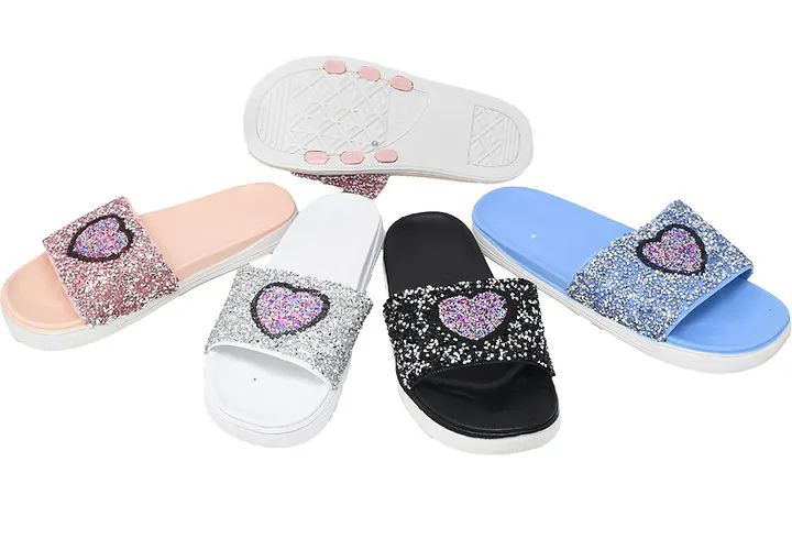 Wholesale Footwear Women's Slipper Glitter Heart Design