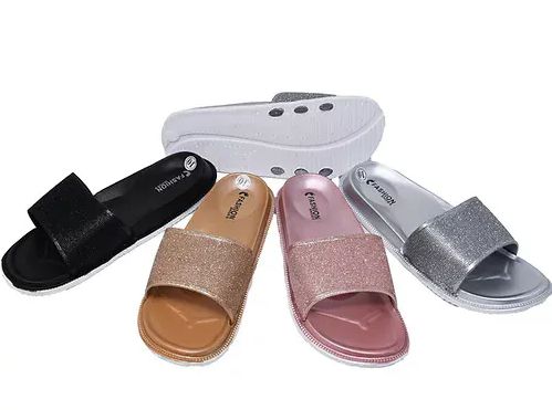 Wholesale Footwear Women's Rhinestone Colorway Slipper Design