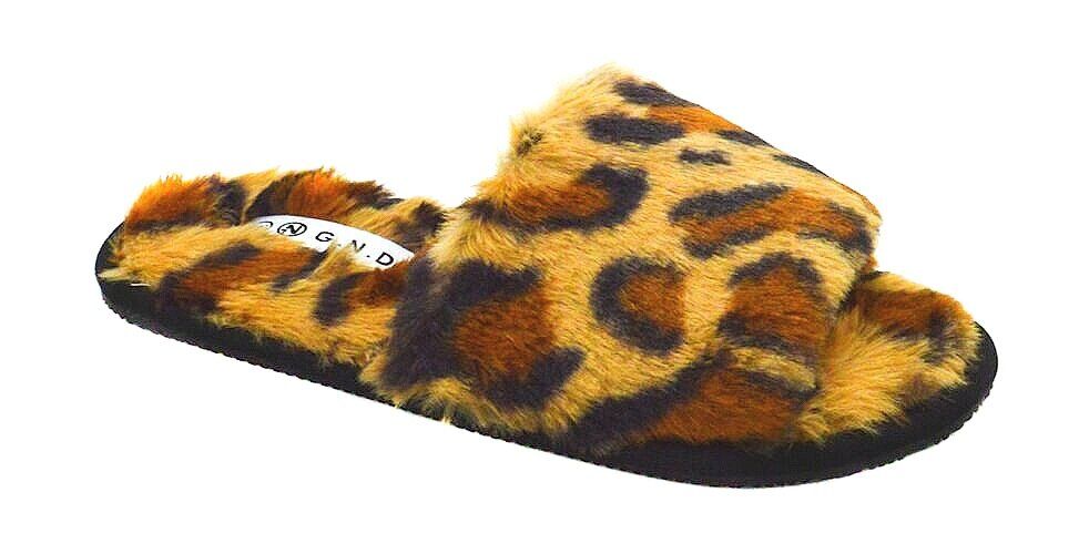 Wholesale Footwear Womens Fuzzy Slide Sandal Shoes Fluffy Faux Fur In Leopard