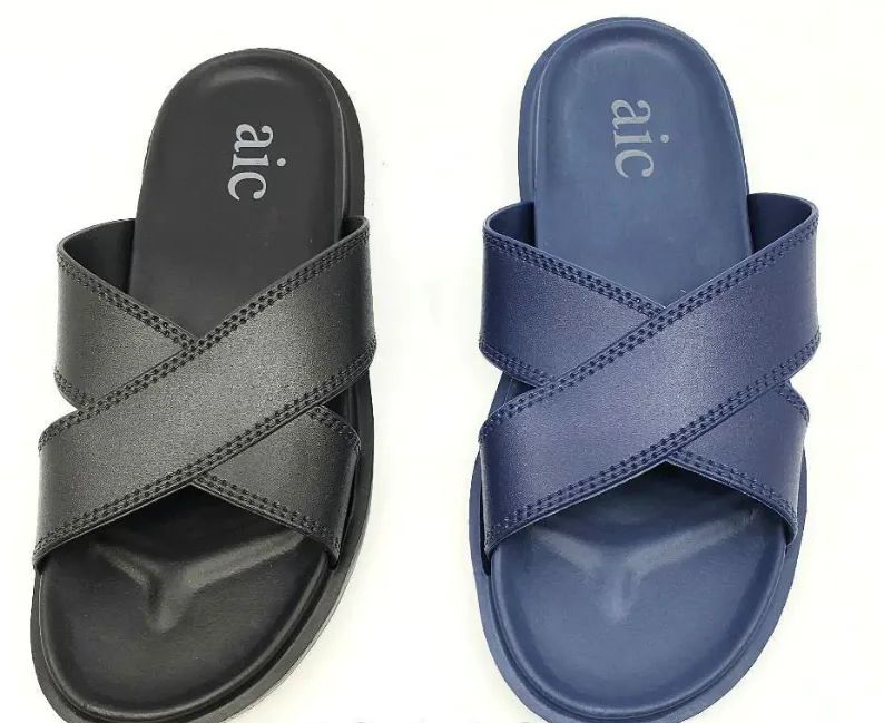 Wholesale Footwear Men's Classic Cross Strap Sandal