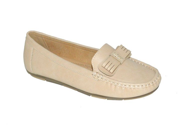 Wholesale Footwear Womens Loafers Flats Shoe Driving Slip Ons Shoes Comfort Walking Loafers Color Beige Size 5-10