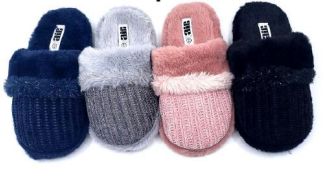 Wholesale Footwear Kids Cozy Slippers