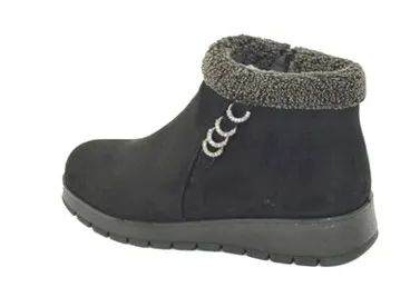 Wholesale Footwear Women's Comfortable Ankle Boots Color Black Size 5-10