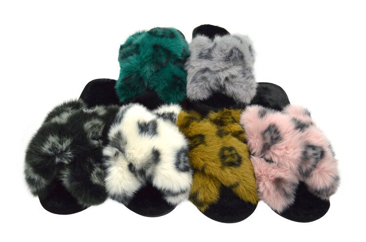 Wholesale Footwear Women Faux Fox Fur Furry Slides Fluffy Slippers Assorted Size And Color
