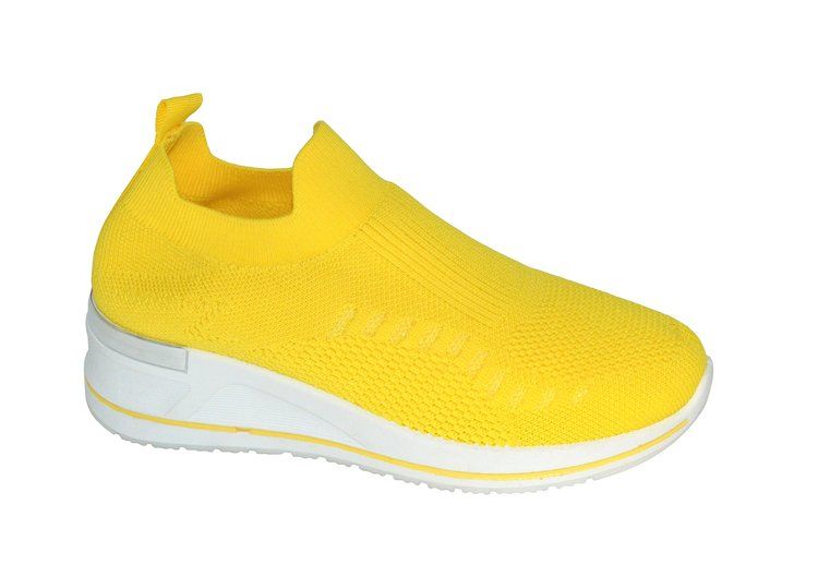 Wholesale Footwear Women's Sneakers, Breathable Shoes, Running Shoes, Light And Comfortable Color Yellow Size Assorted