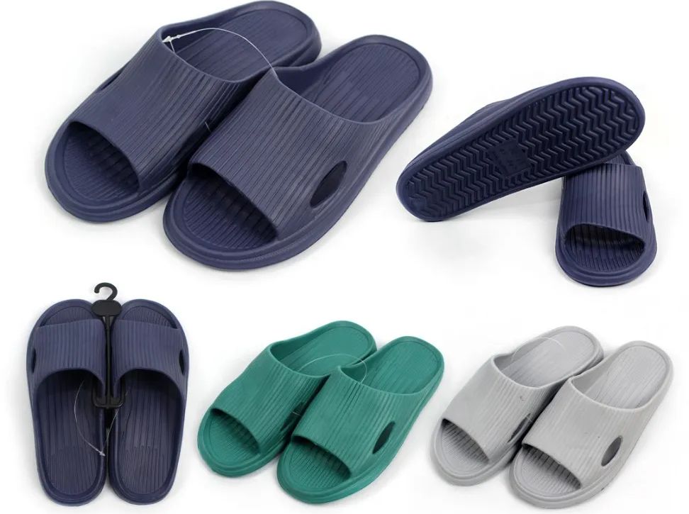Wholesale Footwear Slipper Classic - Adult