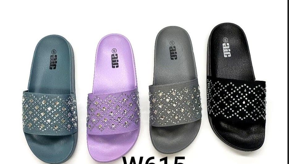 Wholesale Footwear Women's Studded Fashion Slipper Sandel Size 5-10