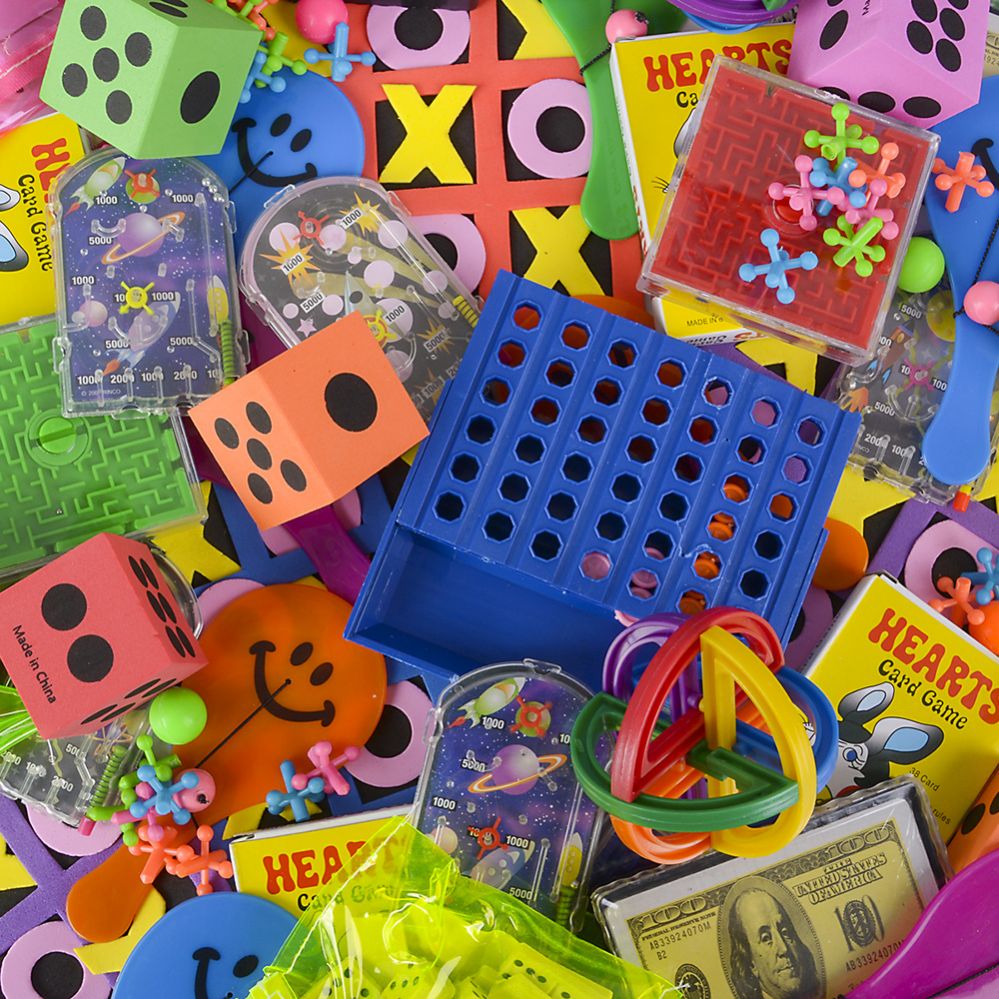 Wholesale Footwear Fun & Games Assortment 100pcs/un