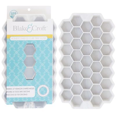 Wholesale Footwear Ice Cube Tray W/lid Silicone/honeycomb Shape/makes 37 Cubes