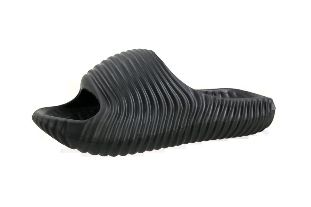 Wholesale Footwear Men's Textured Slipper Black