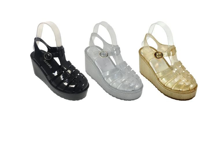 Wholesale Footwear Girls Shoes Color Silver