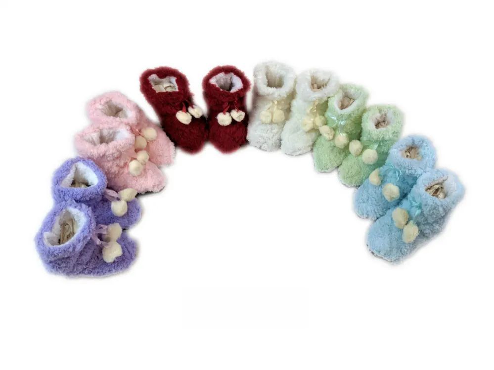 Wholesale Footwear Girls Slipper Boots With Pom Pom Size L