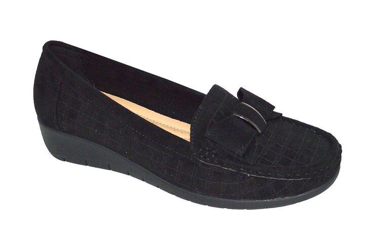 Wholesale Footwear Women Comfortable Casual Round Toe Moccasins Soft Walking Shoes Color Black Size 6-10
