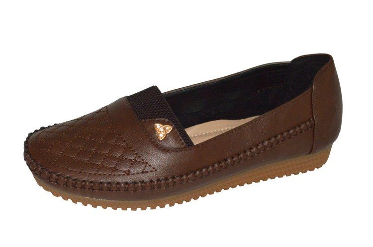 Wholesale Footwear Womens Comfortable Leather Loafers Casual Round Toe Moccasins Wild Driving Flats Soft Walking Shoes Color Brown Size 6-10